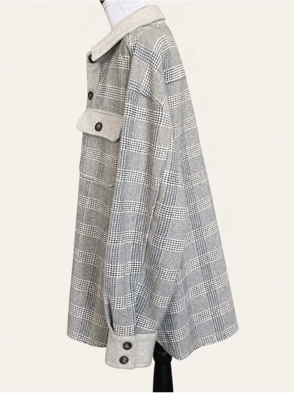 Hem & Thread Plaid Shacket Jacket Gray Cream Butt… - image 3